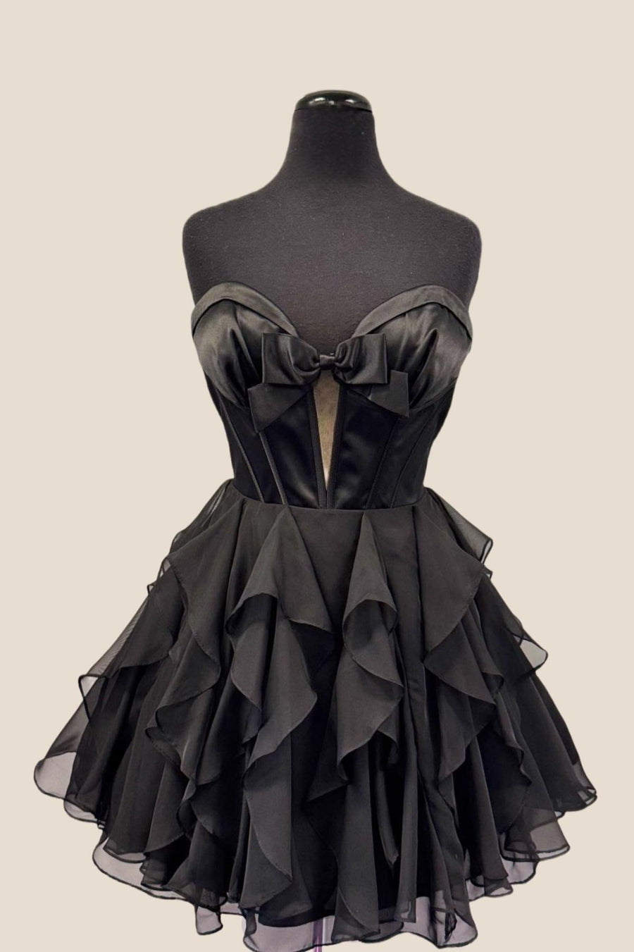 Black Sweetheart A-line Short Chiffon Ruffle Dress