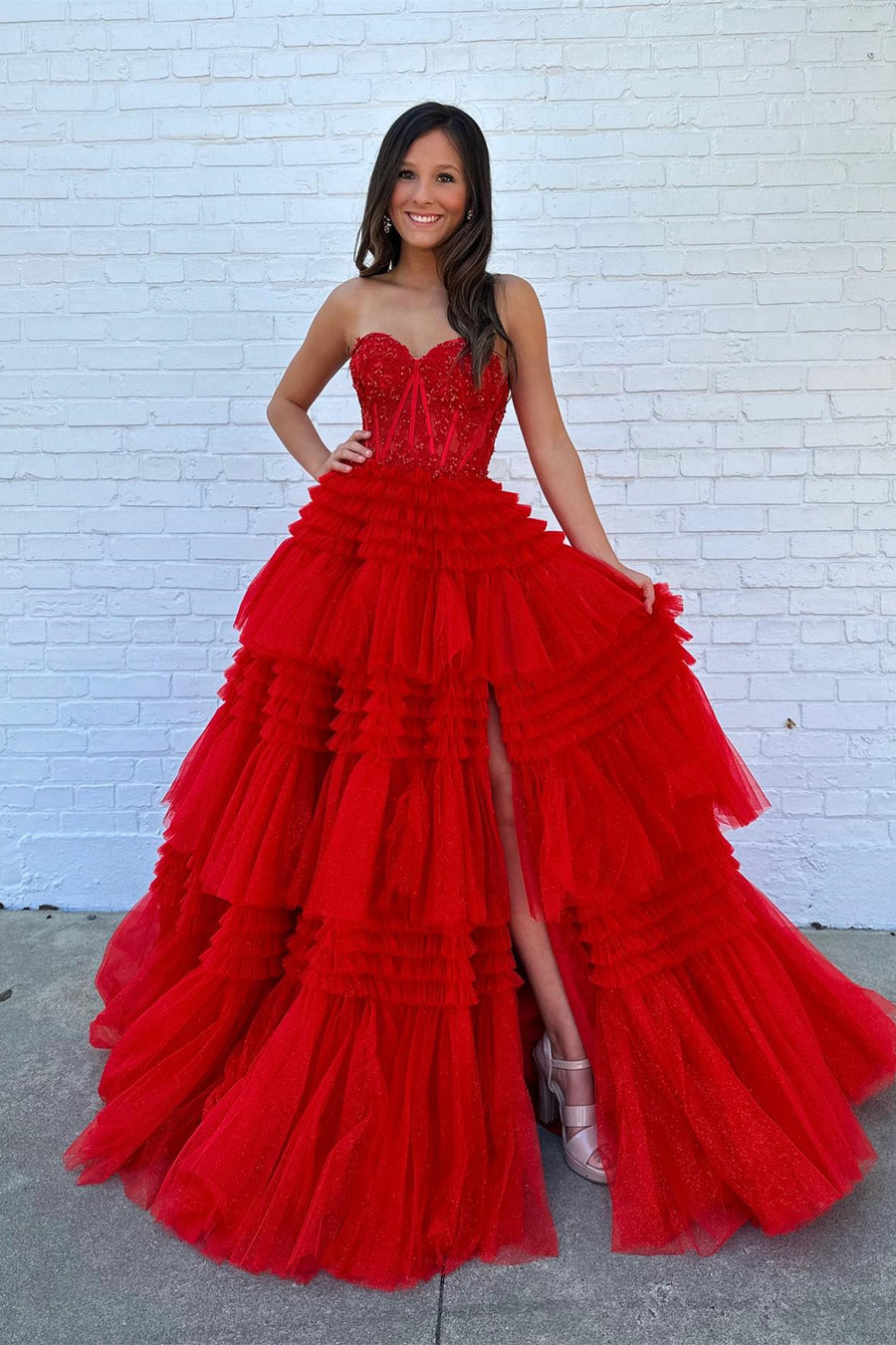 Sweetheart Black Lace Appliques Tiered Long Formal Dress