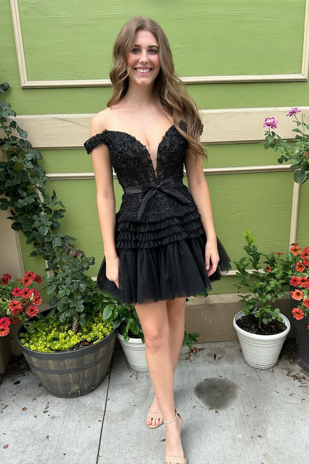 Black Plunging Off-the-Shoulder Appliques Homecoming Dress with Feathers VK23090404