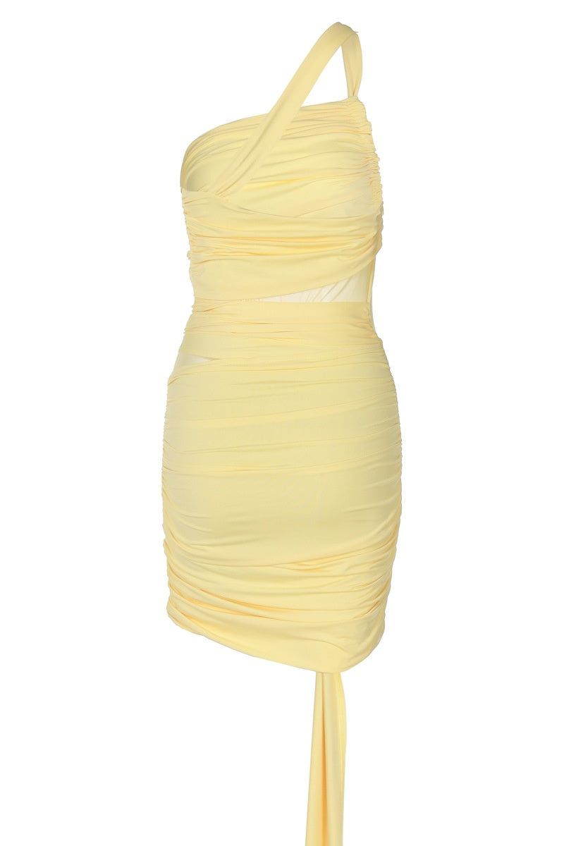 One Shoulder Yellow Ruched Tight Dress