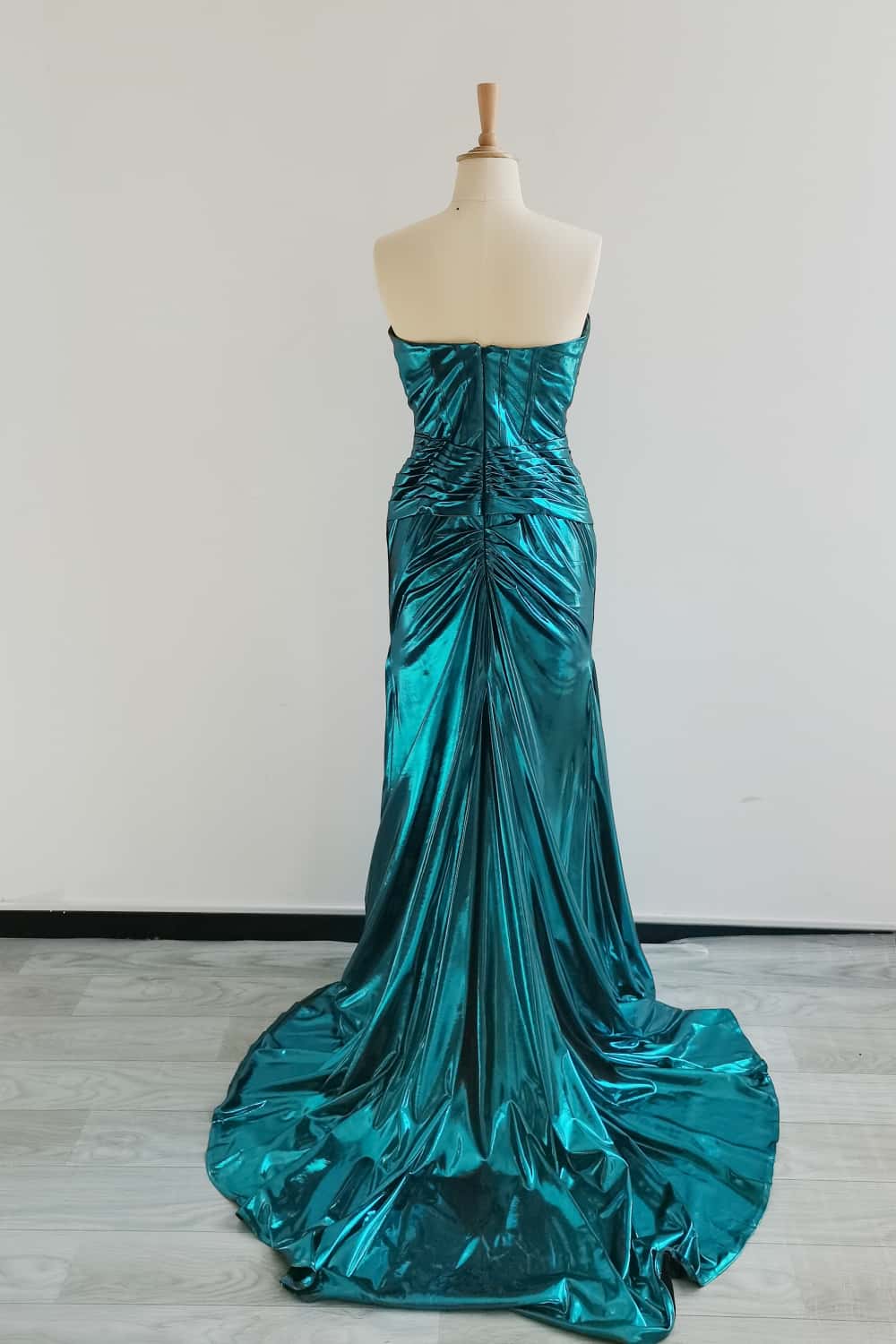 US 6 Peacock Metallic Ruched Mermaid Prom Dress